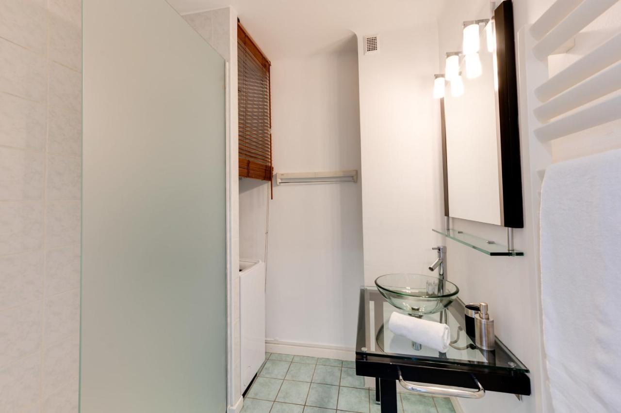 Allure - 2 Bedroom Apartment With Balcony In The Centre Of Annecy Ngoại thất bức ảnh
